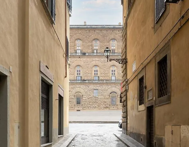Pitti Elegant